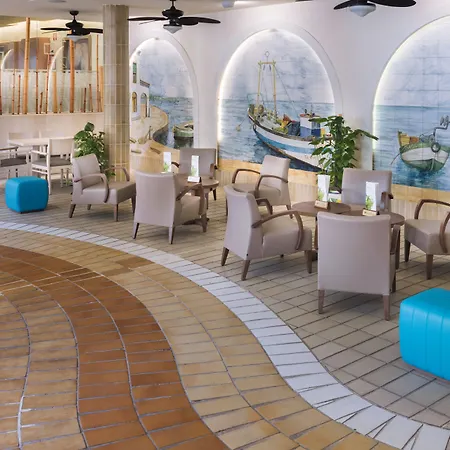 4r Playa Park 3* סאלו